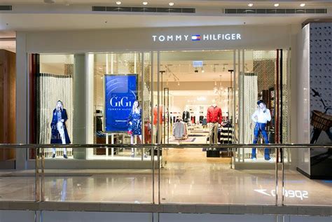 tommy hilfiger chadstone photos